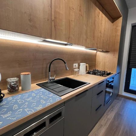 High-Rise Luxury Apartment With Free Parking Букурещ Екстериор снимка