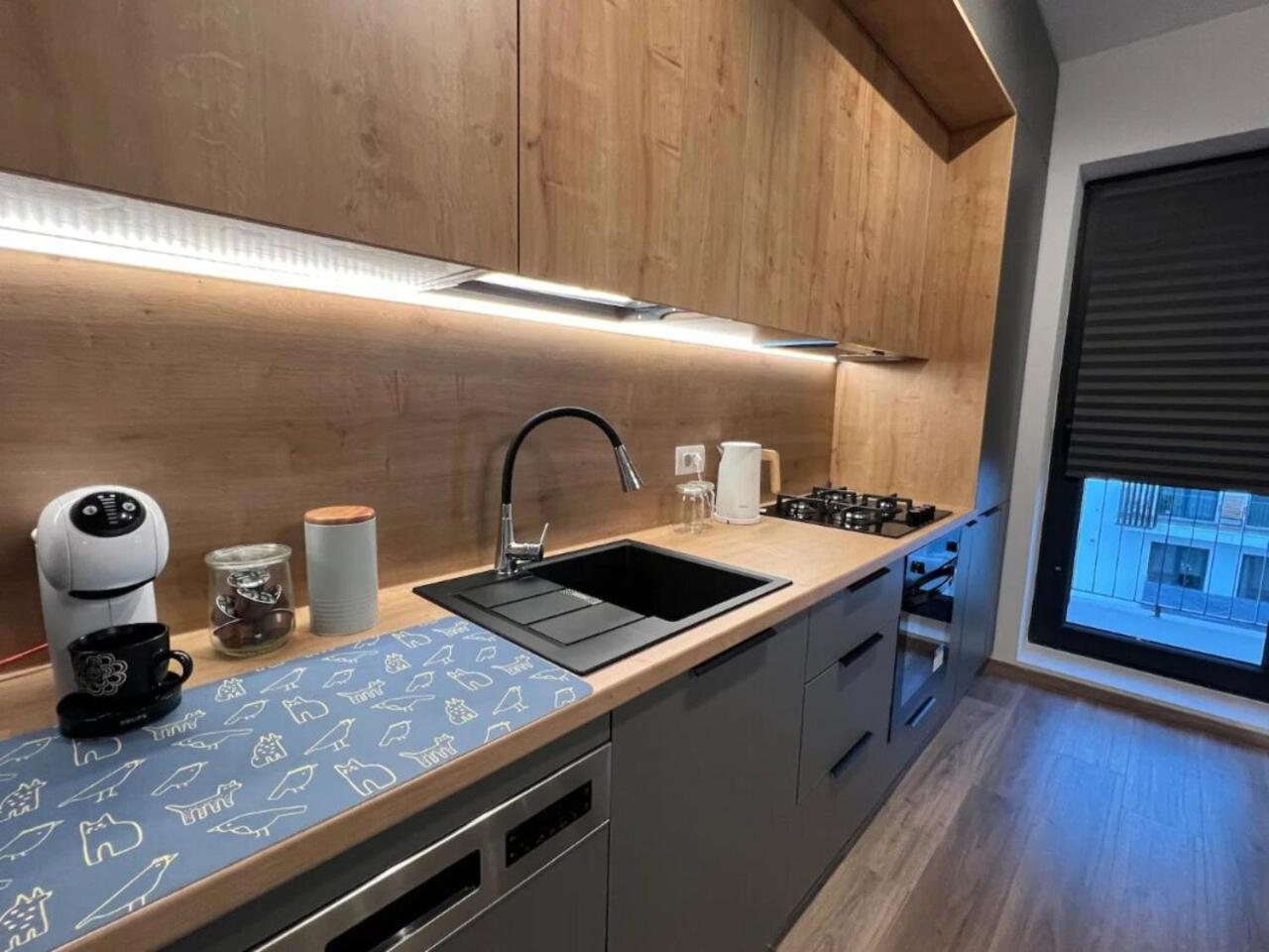 High-Rise Luxury Apartment With Free Parking Букурещ Екстериор снимка
