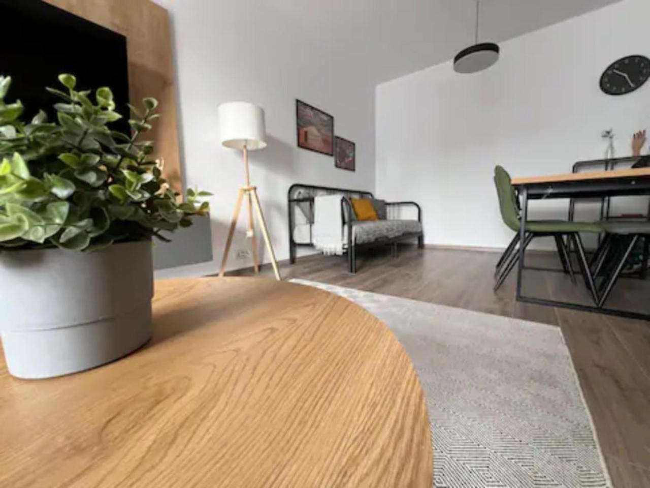 High-Rise Luxury Apartment With Free Parking Букурещ Екстериор снимка