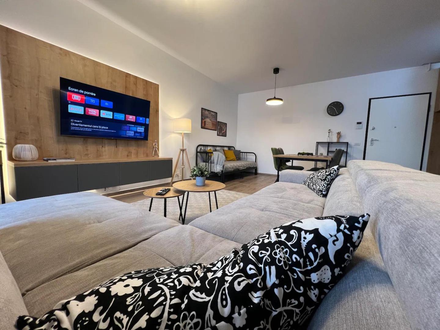 High-Rise Luxury Apartment With Free Parking Букурещ Екстериор снимка